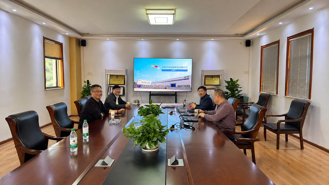 全國政協委員、著名泵閥專家施衛東教授蒞臨華運機械考察調研